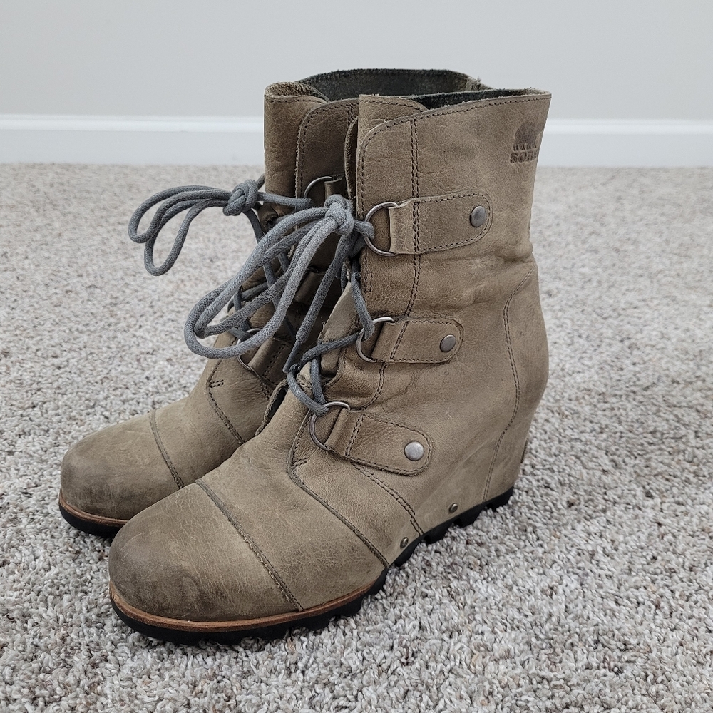 Sorel Joan of Arctic Wedge Mid Boots